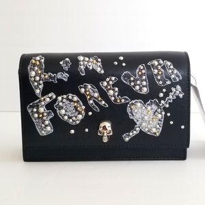 Alexander McQueen Skull Leather Stud Embellished Chain Crossbody Black